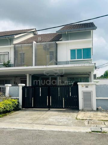 CORNER LOT ! Double Storey Terrace, Taman Salak Perdana Salak Tinggi 1