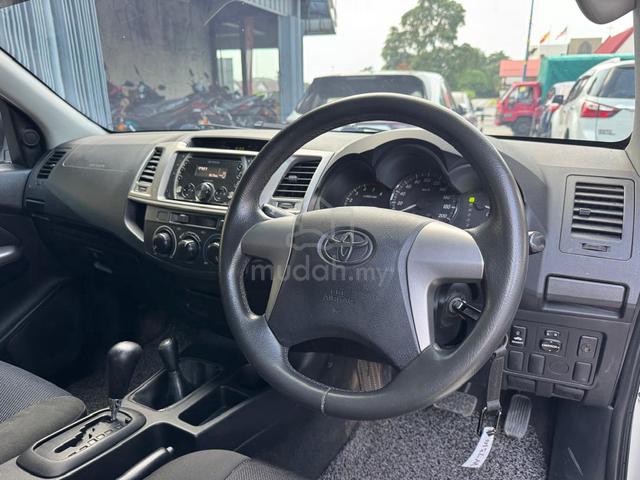 2014 Toyota HILUX 2.5 G VNT (A) Boleh Loan - 5
