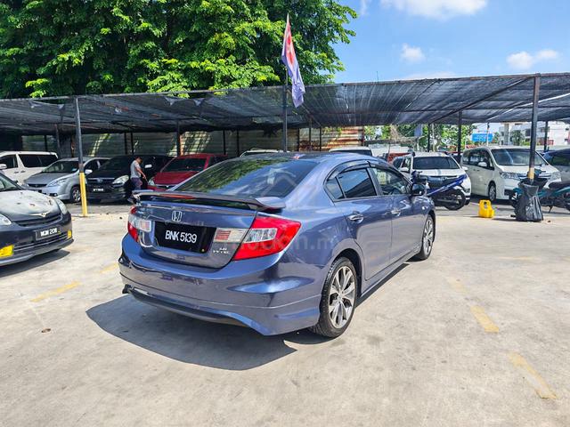 2015 Honda CIVIC FB 1.8 (AUTO) - 3