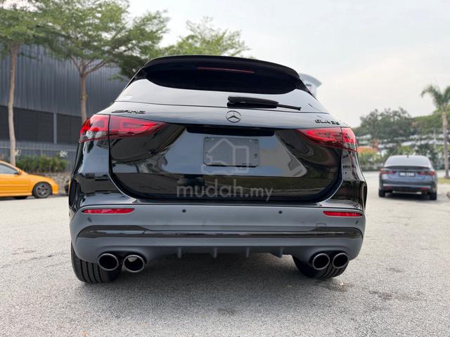 2022 Mercedes Benz GLA-35 2.0 AMG 4 MATIC UNREG - 4