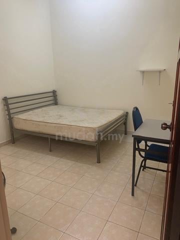 Room For Rent Ss2 Petaling Jaya (WALKING DISTANCE TO LRT) Female Unit 1