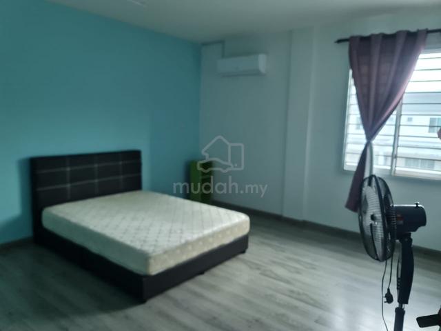 Lundu Room for Rent 1