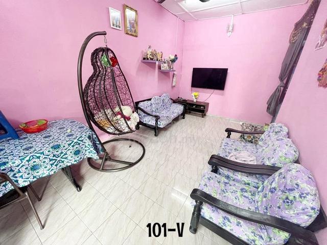 Price Dropped Renovated & Fully Extended 1sty Terrace Pekan Meru Klang 1