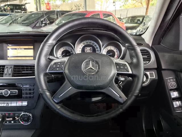 2011 Mercedes Benz C200 CGI 1.8 (A) AMG Sport - 5