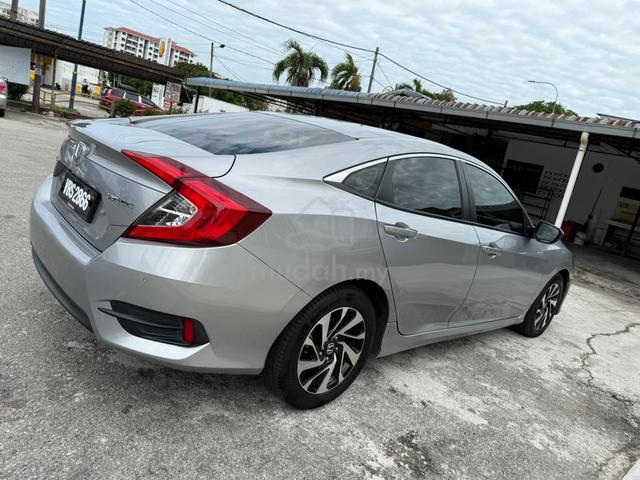 Full Srv Record 2018 Honda CIVIC 1.8 i-VTEC (A) - 5