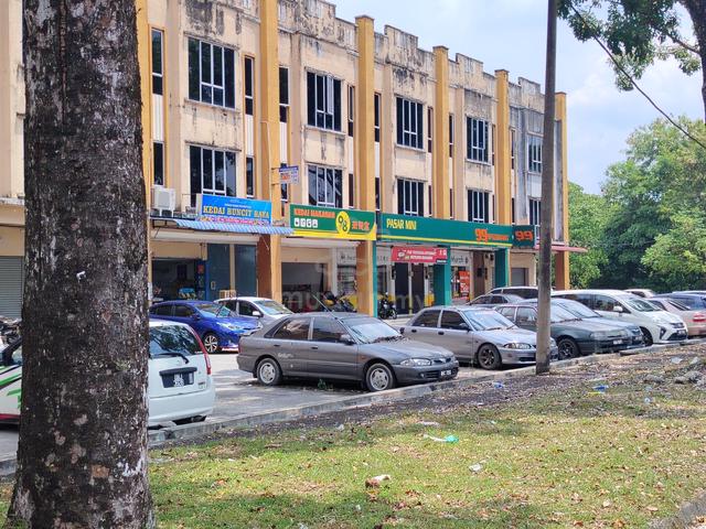 1400sf FULLY FURNISHED nice home  DOUBLE STY TMN AOR UTAMA tpg 1
