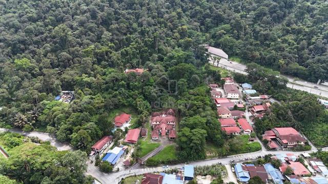 Freehold Malay! Building Land Sungai Penchala 1