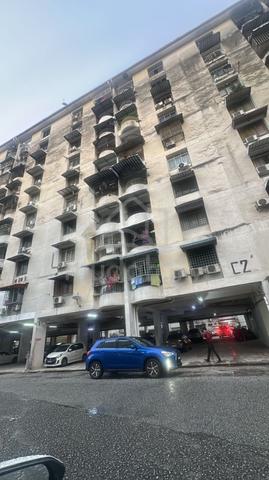 Perdana Court 1