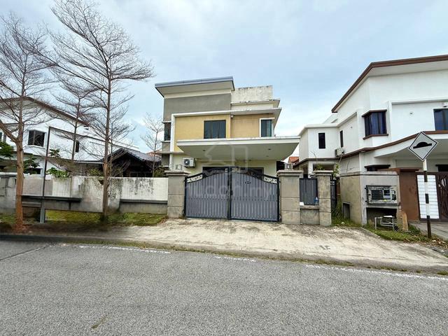 INDOOR SWIMMING POOL Aman Perdana Klang Double Storey Bungalow 1