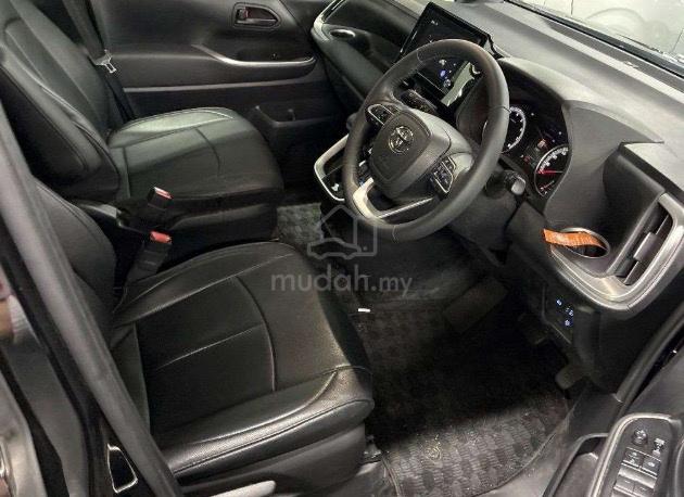 2023 Toyota VOXY 2.0 SG - 2