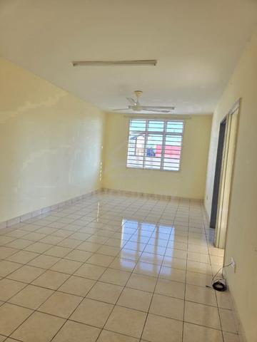 Putatan Platinum Apartment 1
