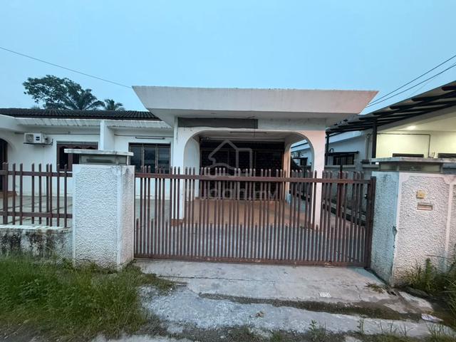 Single Storey house for rent, Jalan Klang Banting near Jenjarom 1