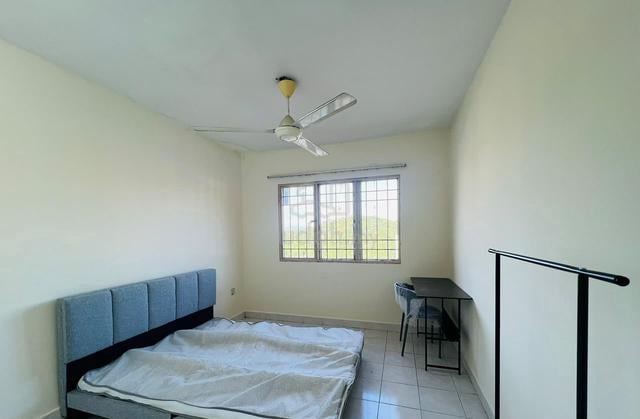 Room For Rent |FLORA DAMANSARA BLOCK F 1