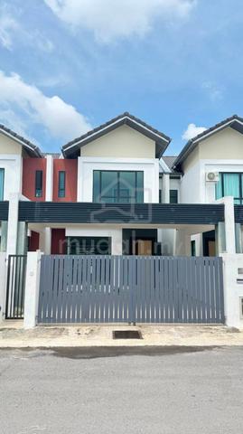 New Double Storey Intermediate House for Sale at Ocean Park Miri 1