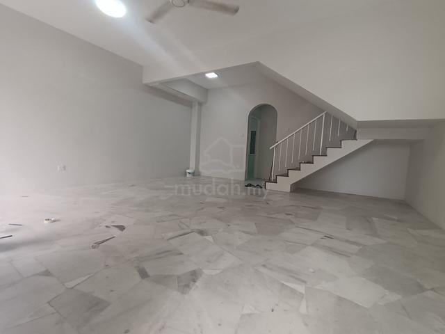 Sungai Long 6 Double Storey House No split level for Sale 1