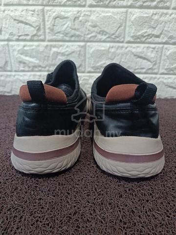 Uk10 Skechers Classic Fit - photo 3 of 6