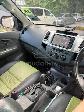 2013 Toyota HILUX 2.5 G VNT (A) - 4