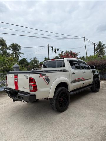 2015 Toyota HILUX 3.0 G TRD SPORTIVO (A) - 4