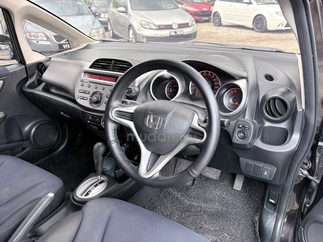 2013 CASH OTR Honda JAZZ 1.5 FACELIFT 1 OWNER (A) - 5