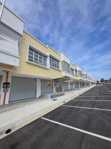 Kajang East Avenue 2,Kajang @ Brand New & Facing Main road GF Shop 1