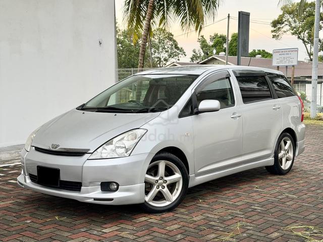 Toyota WISH 2.0 ANE10G (A) WALD EDITION DIRECT OWN - 2