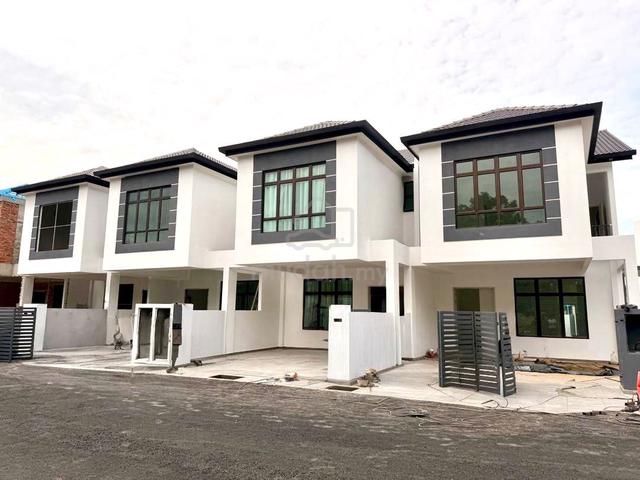 FREEHOLD 2 Storey Taman Cheng Indah Near School & Tanjung Minyak 1