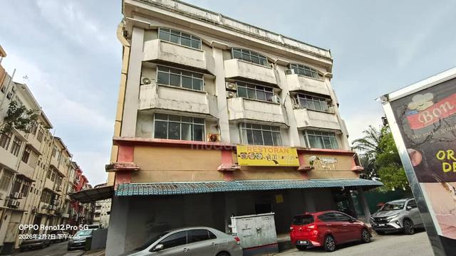 PJ 4-Storey Corner Shop Lot | Whole Building 1