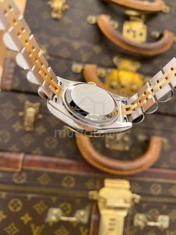 Carousel Image
