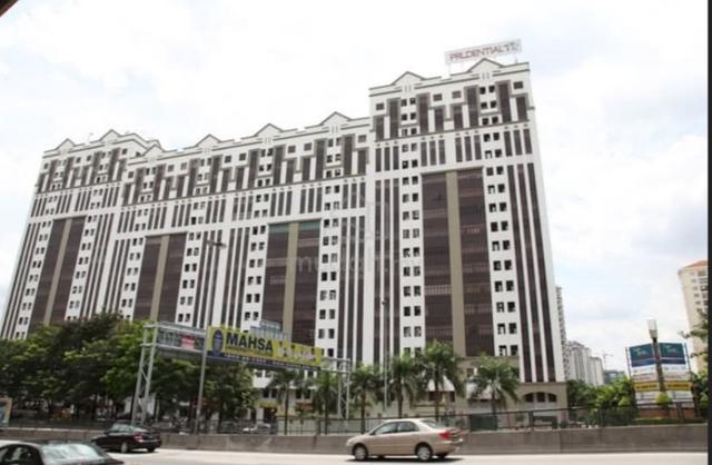 Perfect workspace in PJ good access via Sprint, convenient location. 1