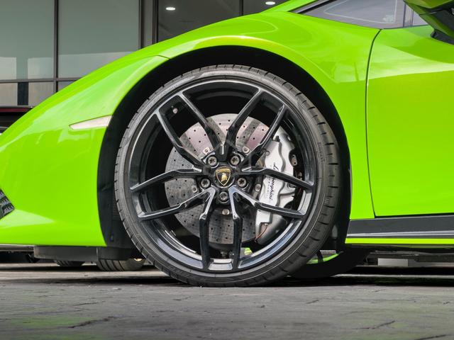 Used 2015 Lamborghini Huracan LP610-4 - 5
