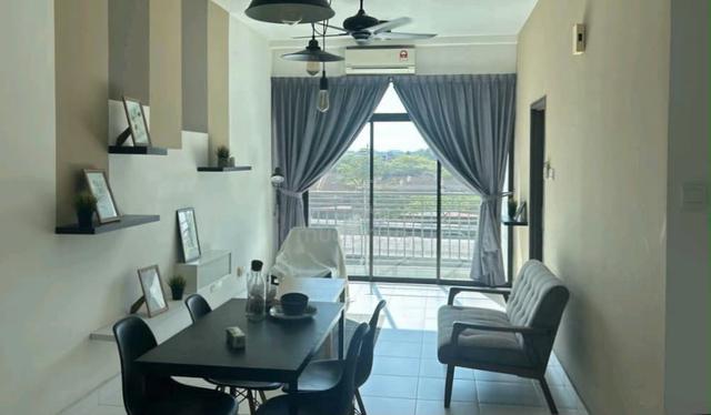 Seri Austin Residence Luxury Apartment 1