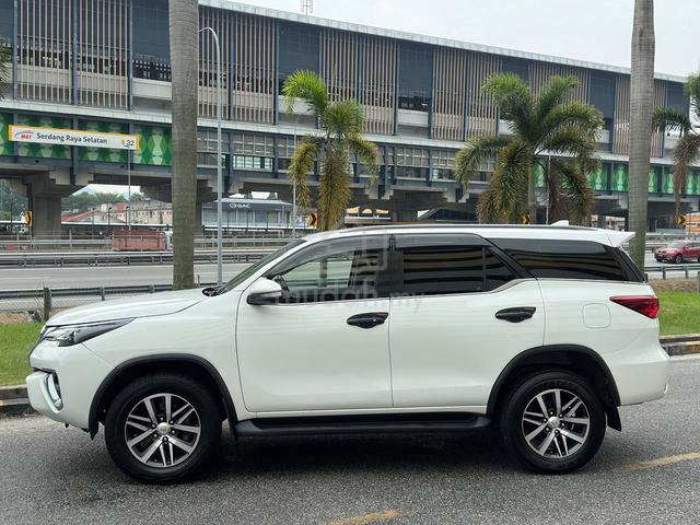 2017 TOYOTA FORTUNER 2.7 (a) SRZ PETROL 7 SEATHER - 5