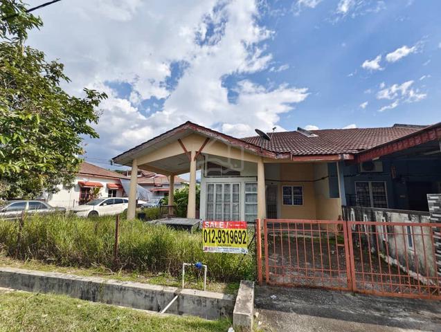 ENDLOT with LAND | FREEHOLD Single Storey Tamuhill Batang Kali 1