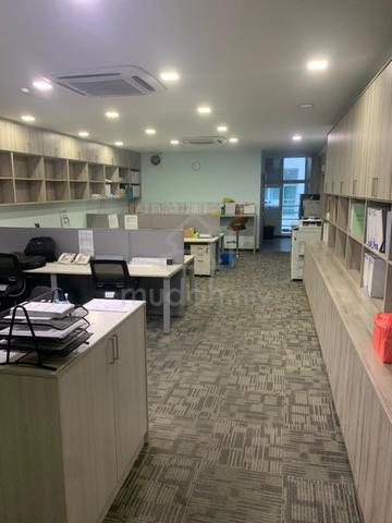 Office space 10 Boulevard Business Centre @ Kayu Ara for SALE!!! 1