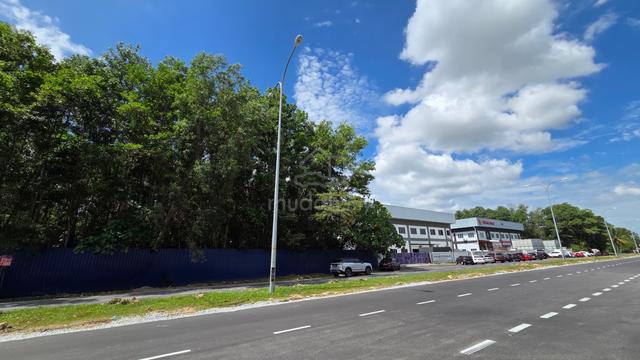 Nilai 3 Prime Industrial Land 1.3 acres for rent 1