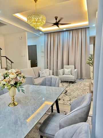 (Owner) Double Storey Terrace @ @ Taman Kucai Indah 2, Lunas 1