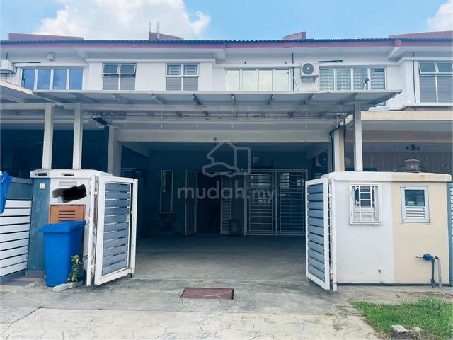 Taman Alam Indah Sek. 33 Shah Alam, Renovated dan Below Market Value 1