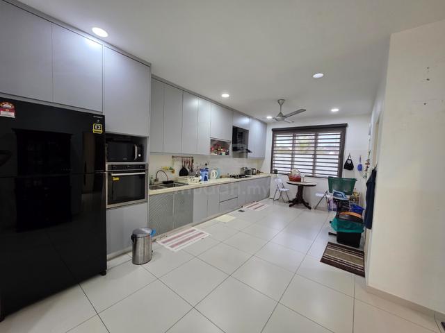 Bandar Sri Sendayan Corner Unit Double Storey Terrace 1