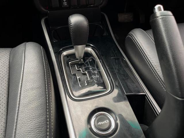 2019 Mitsubishi OUTLANDER 2.0 4WD (A) - 5