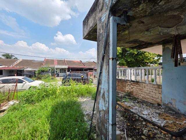 Setingkat Teres Rumah Untuk Dijual Taman Teratai Bukit Beruntung 1