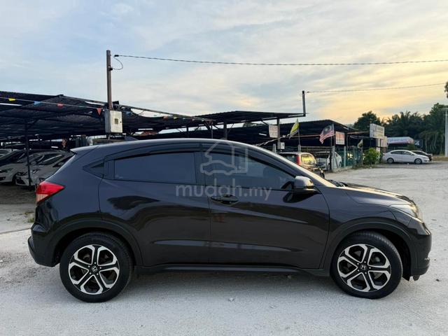 2017 Honda HR-V 1.8 E ENHANCED (A) / Leather Seat - 4