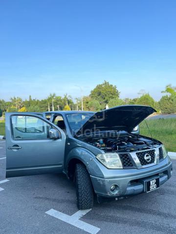2012 Nissan NAVARA 2.5 LE (A) - 1