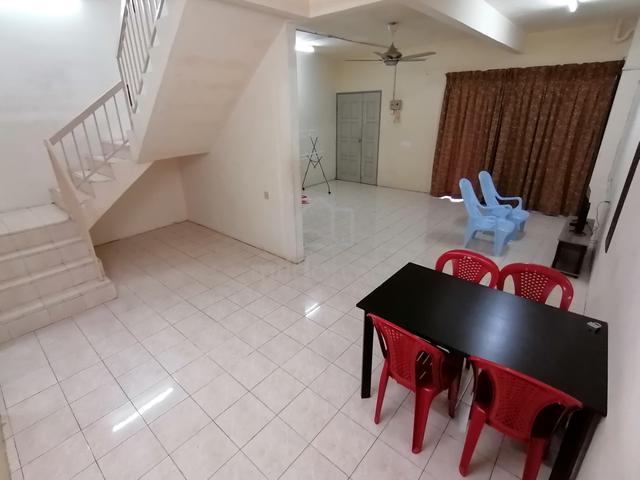Bilik Kongsi 2org Rumah Landed ada Parking 5
