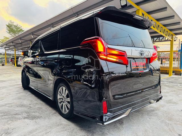 R2023 Toyota VELLFIRE 2.5 Z GOLD EYES (A) LIKE NEW - 3