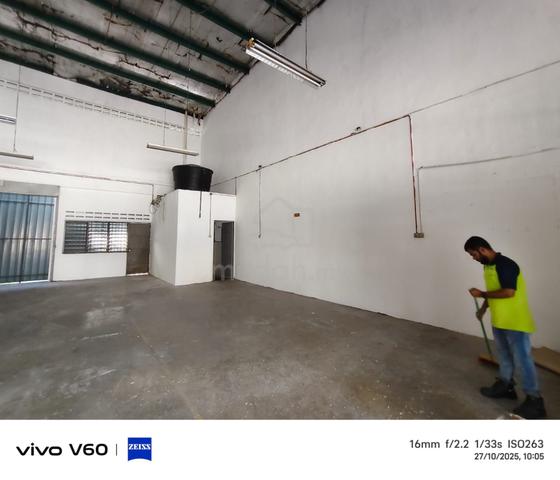 Nibong Tebal 1.5 Storey Terrace Factory Warehouse for RENT 1