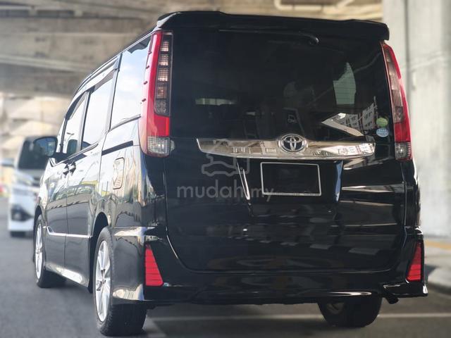 2014 Toyota NOAH 2.0 DUAL POWER DOOR 7SEATER - 3