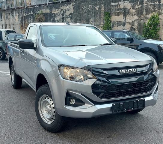 New Dmax Single cab 2026 Isuzu D-MAX 2.2 4X4 Auto - 2