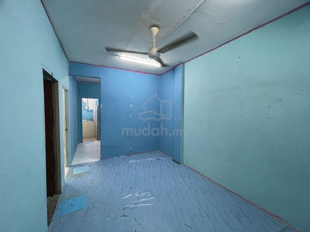 Flat tmn sri kluang/Level 3 1