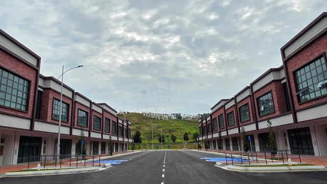 Seremban 2 Heights Nexus Prime 2.5 Storey Shop with basement for rent 1