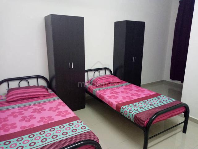 Bilik student perempuan - Edu Hub Pagoh 1